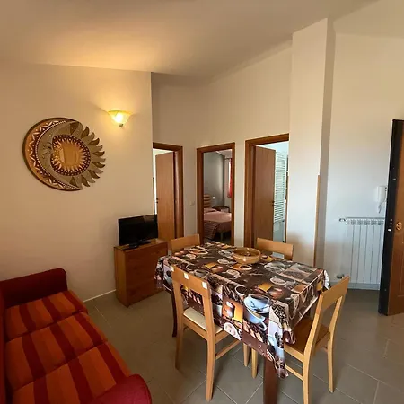 Appartamenti Santa Domenica Apartment *